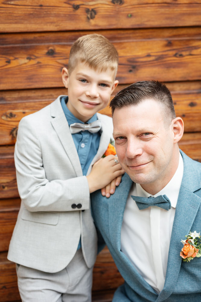Bräutigam mit Sohn Bräutigam mit Sohn