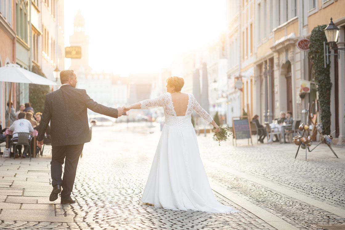 Brautpaar in Görlitz geht dem Sonnenuntergang entgegen